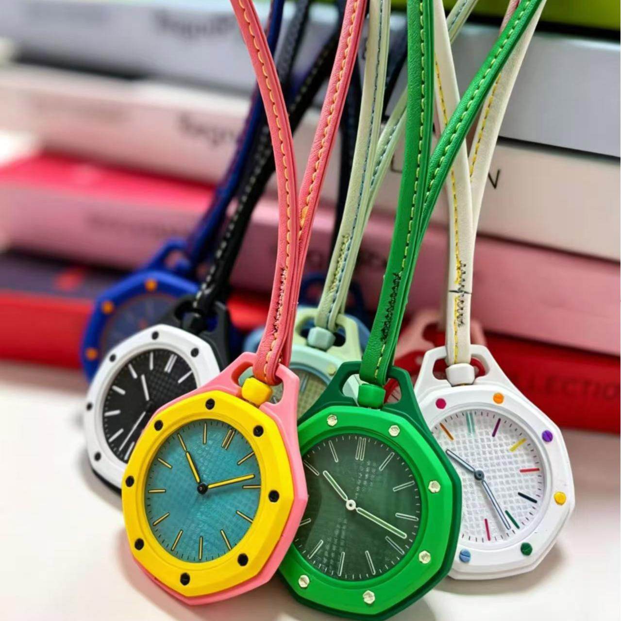 Smartwatch X18 - Bezel Biocerâmico + Corda de Couro