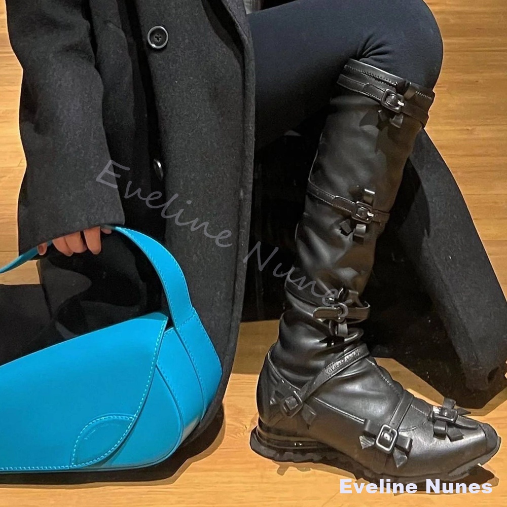 Botas Pretas Femininas com Fiv - Leather Classic Strap avaliação e preço